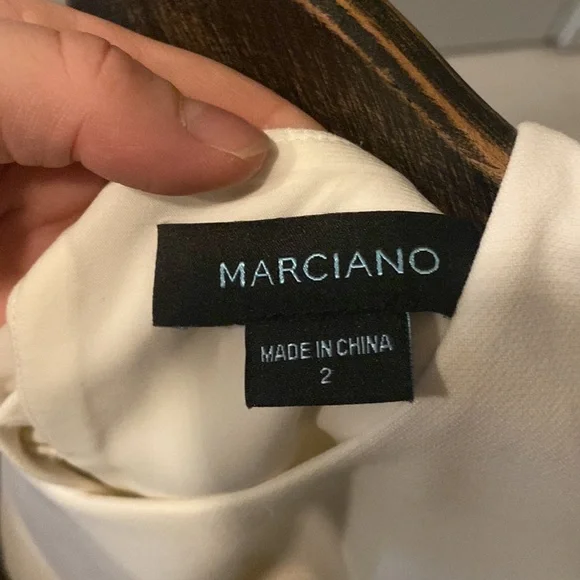 Gorgeous Ivory ***Marciano*** Formal Jump Suit Size 2 As Good As New!!! - Picture 10 of 12